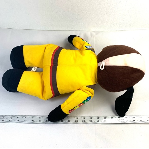 Toy Factory, Kyle Busch #18 NASCAR Collectible Logo Fire Suit Plush Dog. - Picture 5 of 12